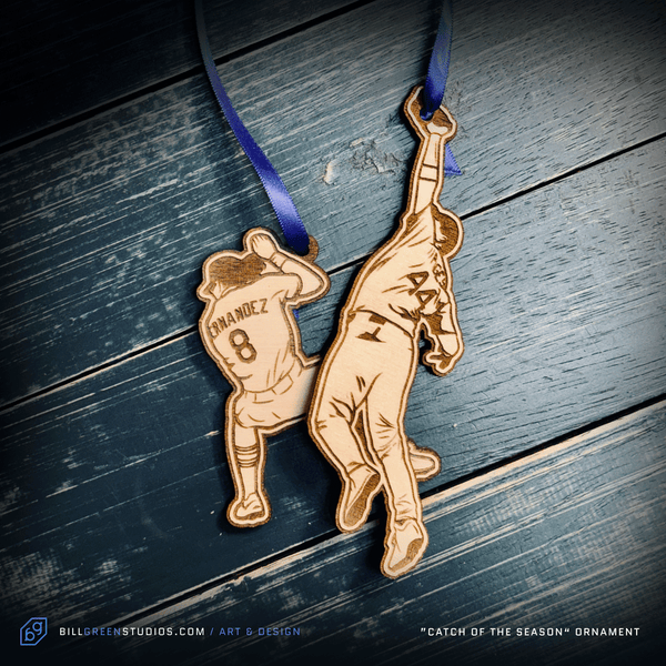 Kiké vs Pages Ornament